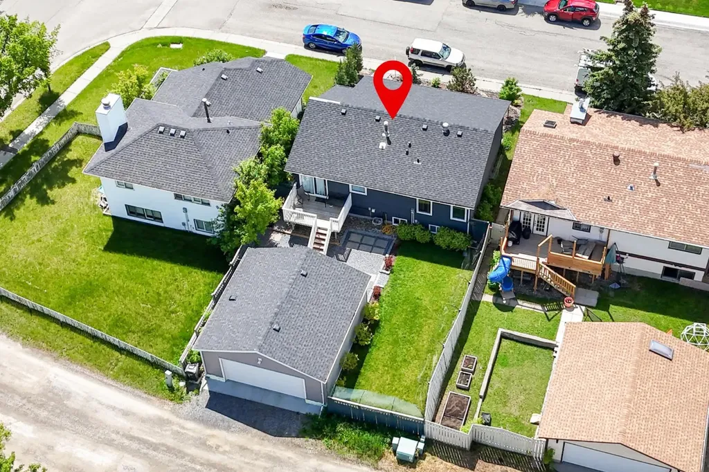 1312 10 Avenue SE High River AB T1V 1L4