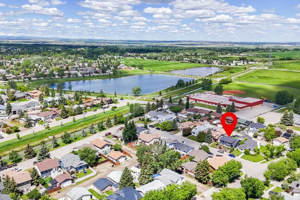 1312 10 Avenue SE High River AB T1V 1L4