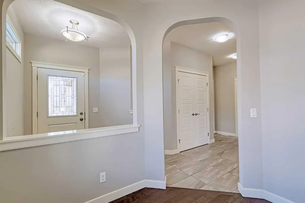 107 Nolancrest Rise NW Calgary AB T3R 0T2