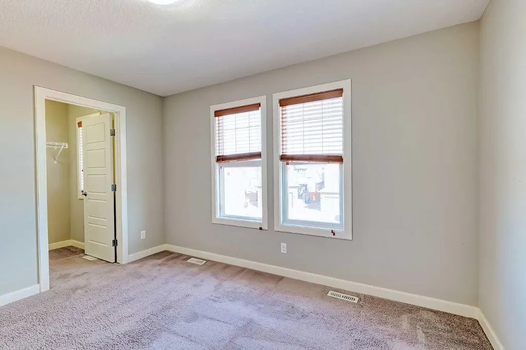 107 Nolancrest Rise NW Calgary AB T3R 0T2