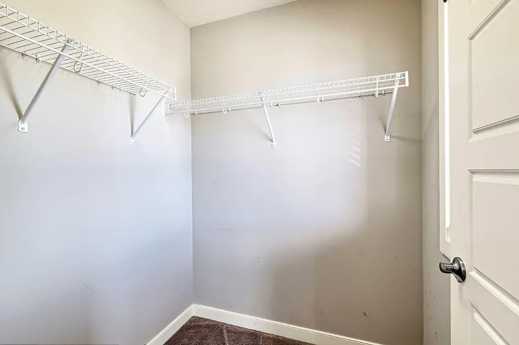 107 Nolancrest Rise NW Calgary AB T3R 0T2