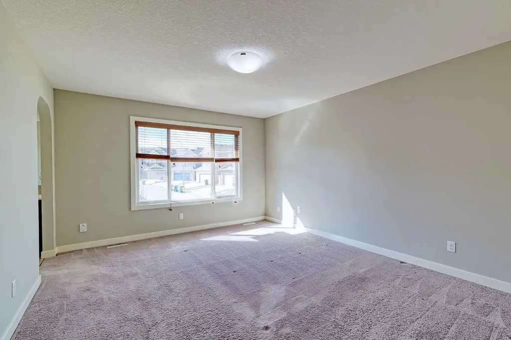107 Nolancrest Rise NW Calgary AB T3R 0T2