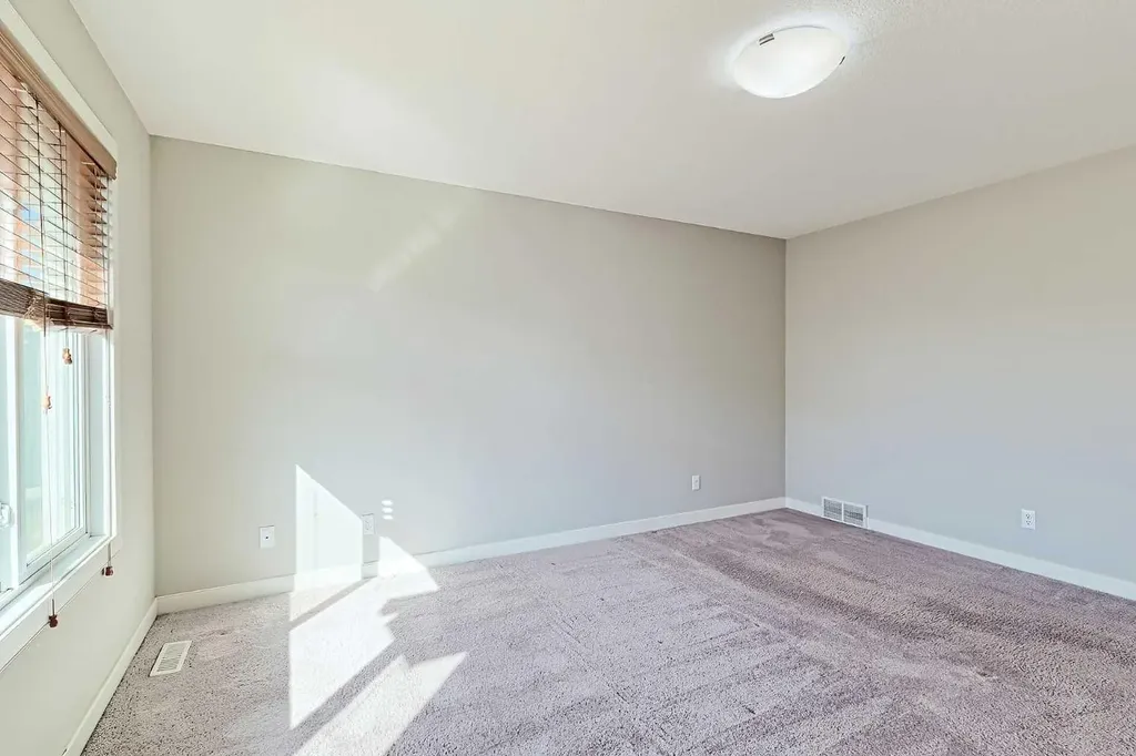 107 Nolancrest Rise NW Calgary AB T3R 0T2