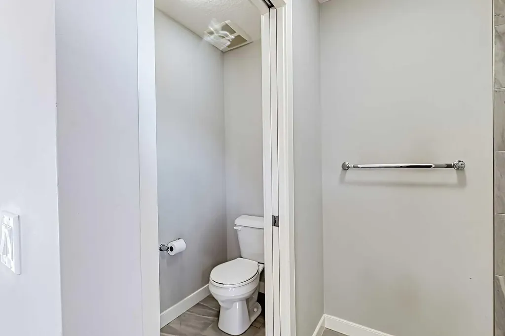 107 Nolancrest Rise NW Calgary AB T3R 0T2