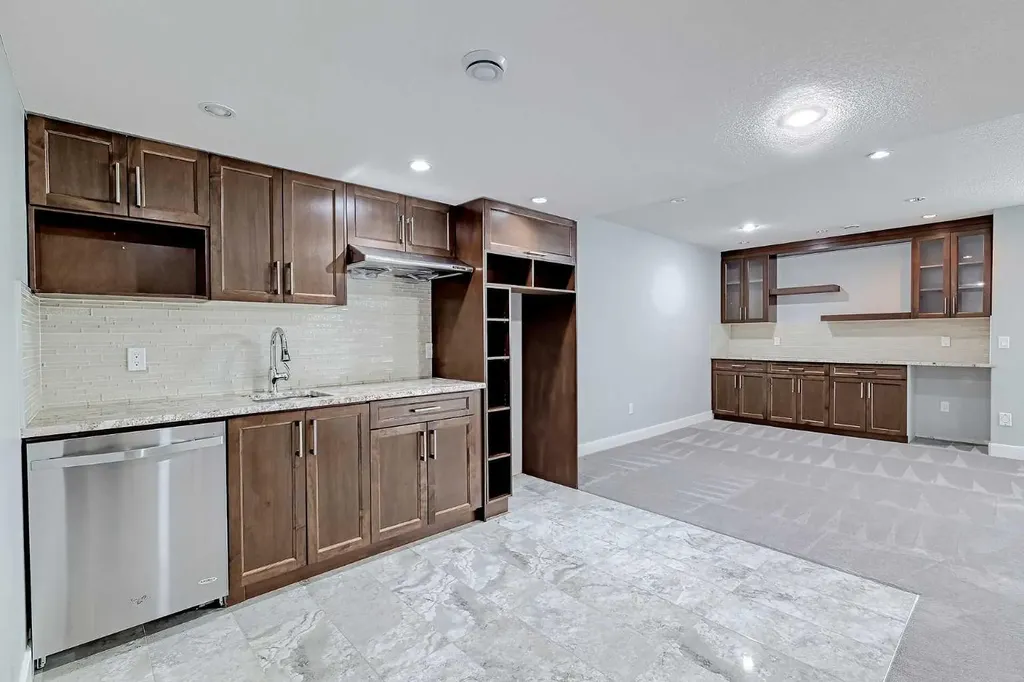 107 Nolancrest Rise NW Calgary AB T3R 0T2
