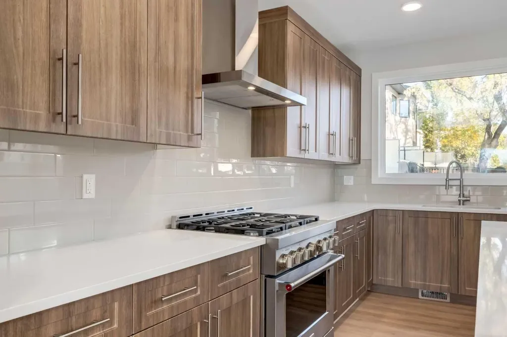 2516 21 Avenue SW Calgary AB T2T0P6