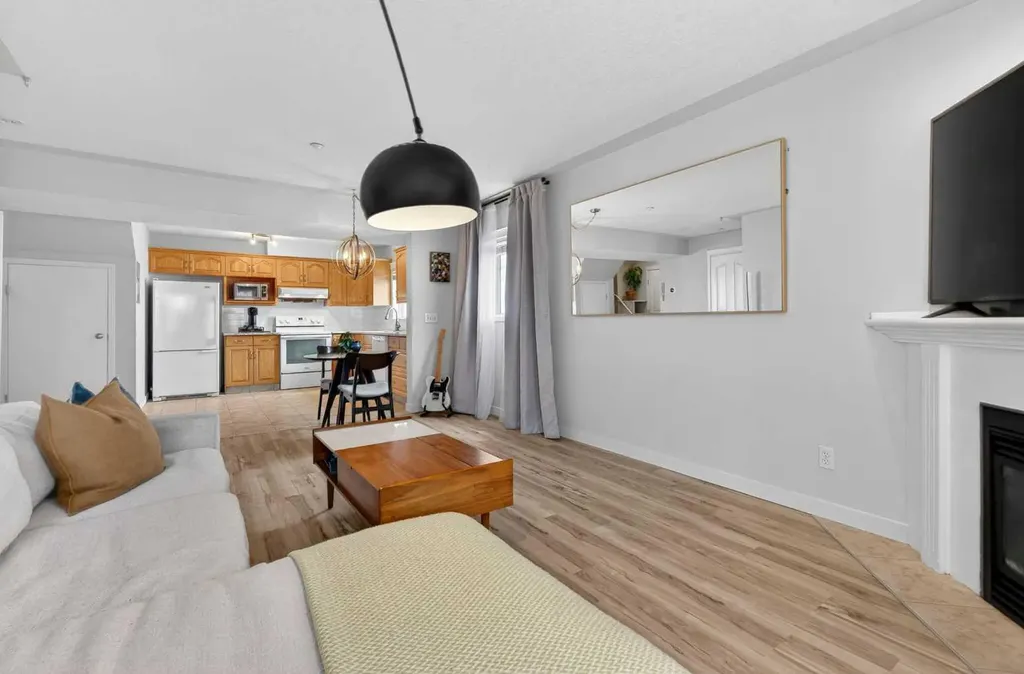 1608 12 Avenue SW Calgary AB T3C 0R2