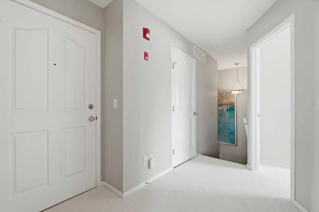 1608 12 Avenue SW Calgary AB T3C 0R2
