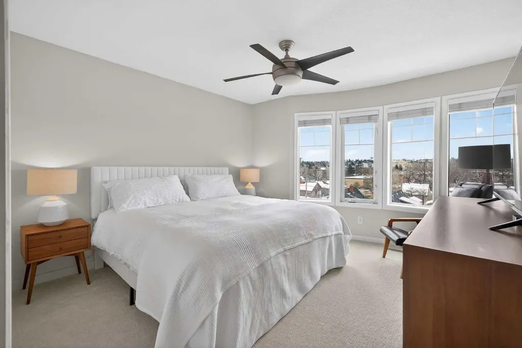 1608 12 Avenue SW Calgary AB T3C 0R2