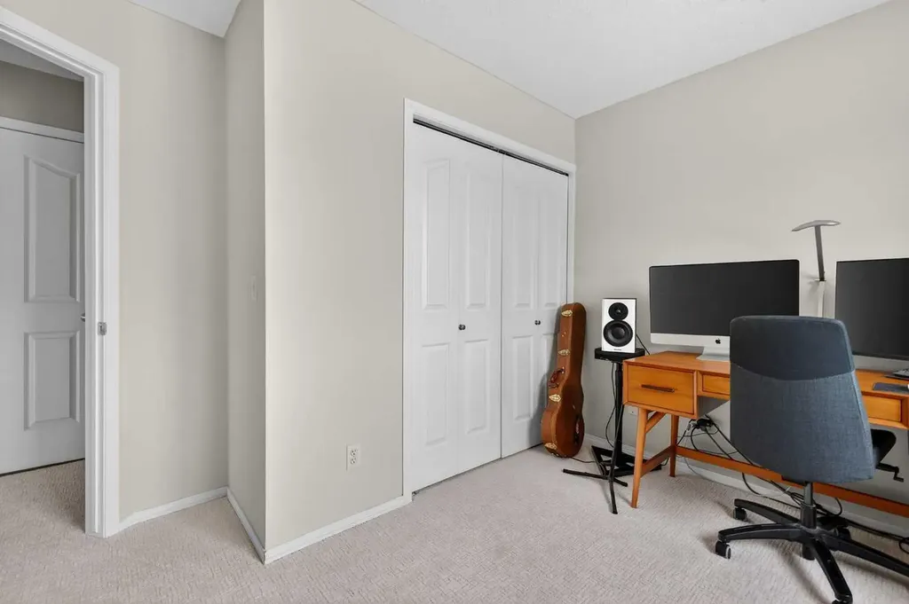 1608 12 Avenue SW Calgary AB T3C 0R2