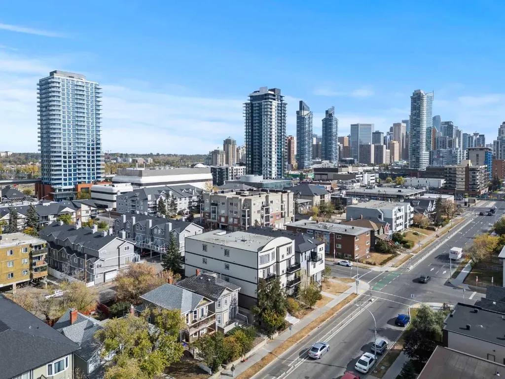 1608 12 Avenue SW Calgary AB T3C 0R2