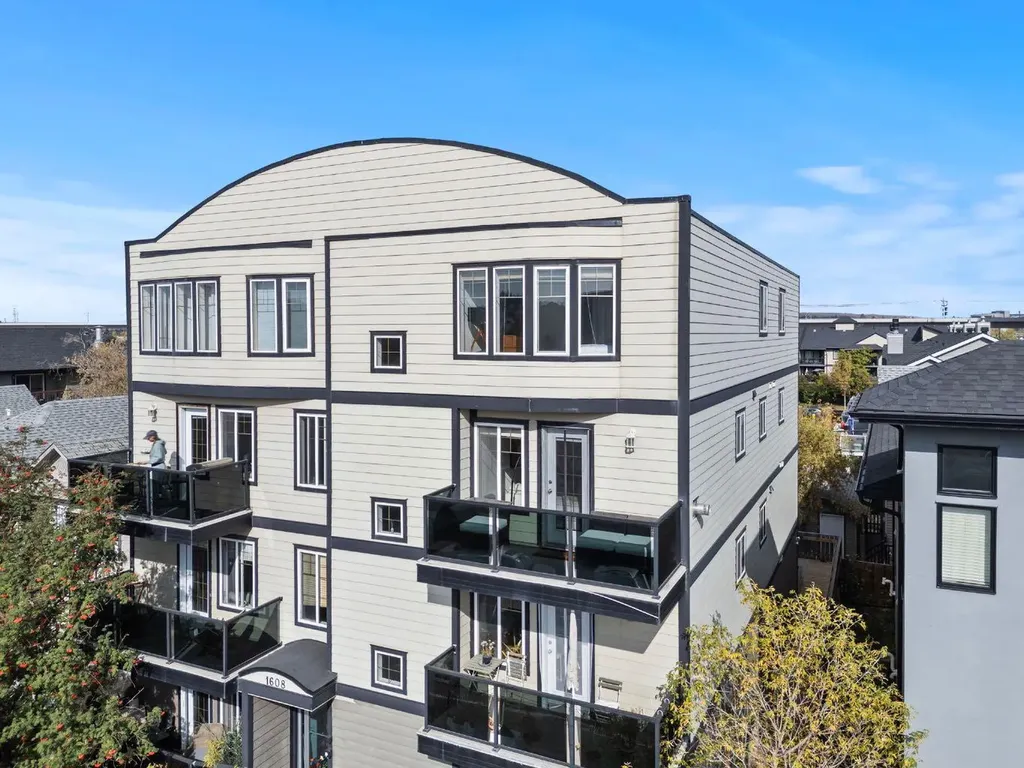 1608 12 Avenue SW Calgary AB T3C 0R2