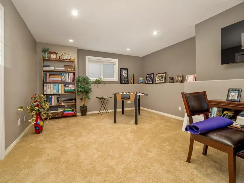 22 Riverstone Boulevard W Lethbridge AB T1K 7X3