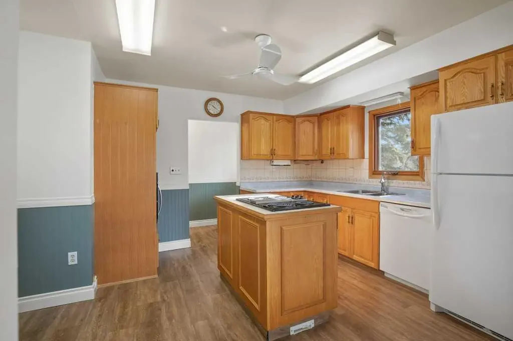 31 Jarvis Bay Drive Jarvis Bay AB T4S 1R9