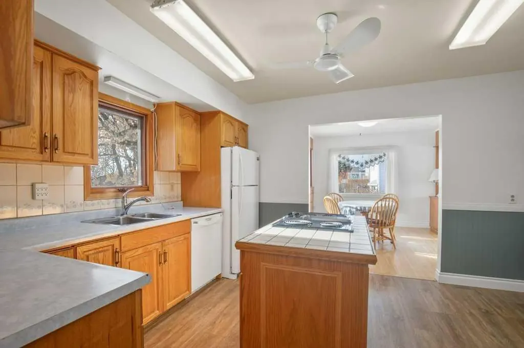 31 Jarvis Bay Drive Jarvis Bay AB T4S 1R9