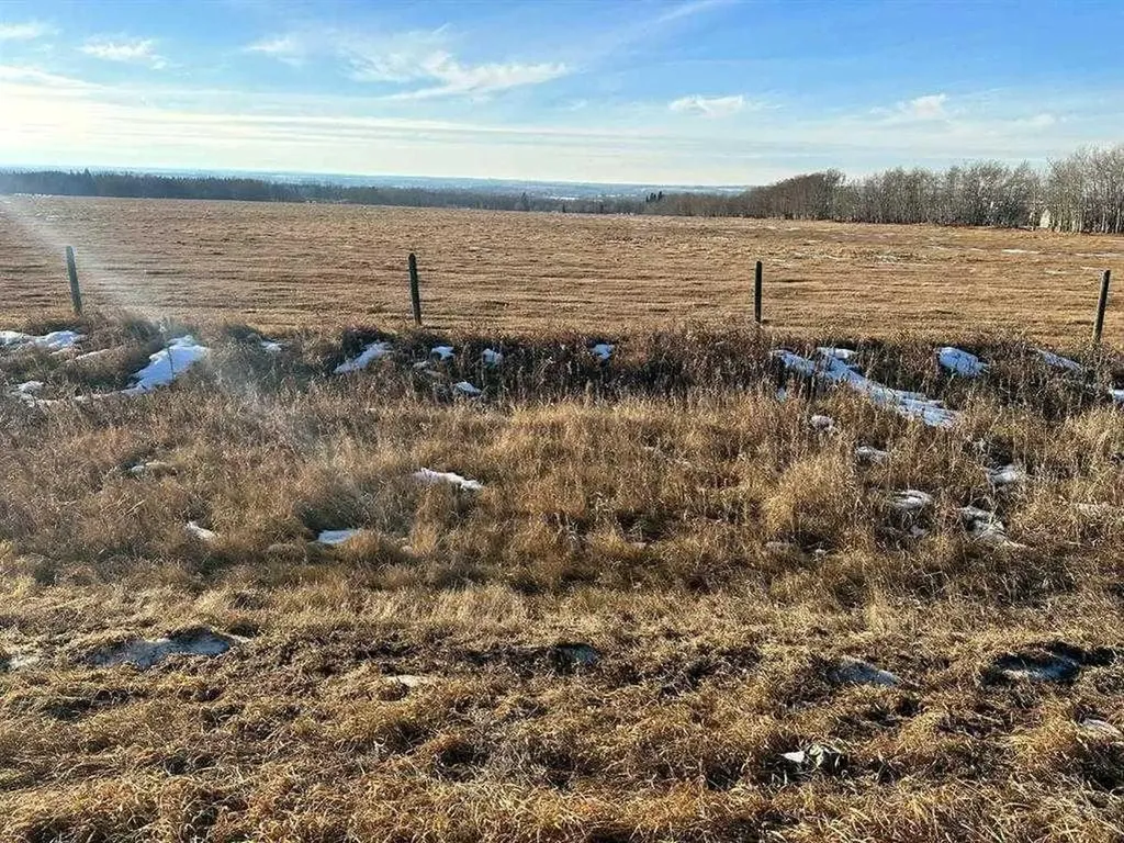 2910 & 2920 35 Street Ponoka AB T4J 1A7