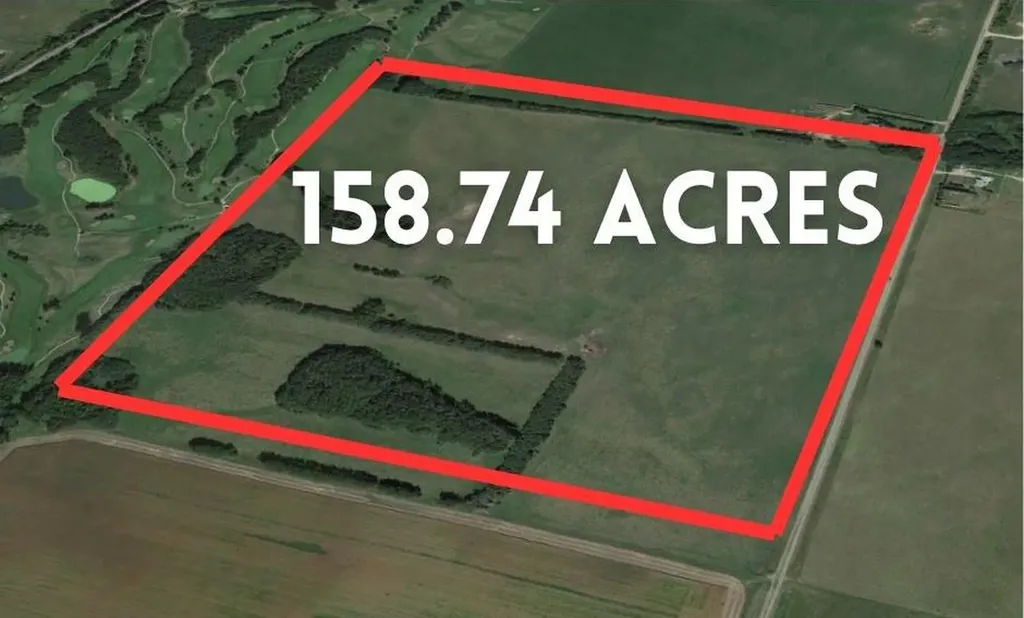 2910 & 2920 35 Street Ponoka AB T4J 1A7