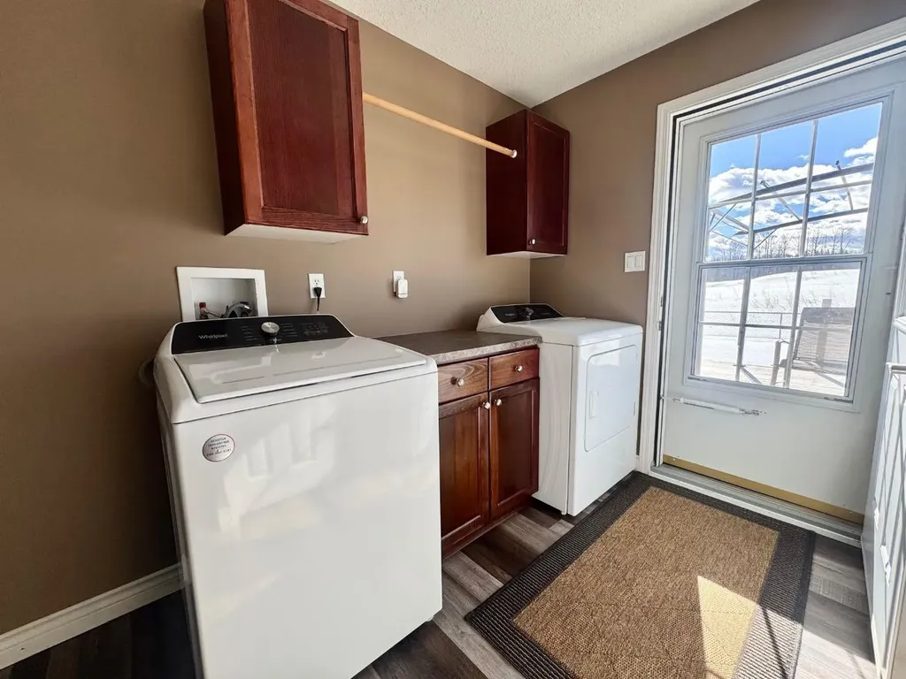 25 Keystone Place Whitecourt AB T7S0B2