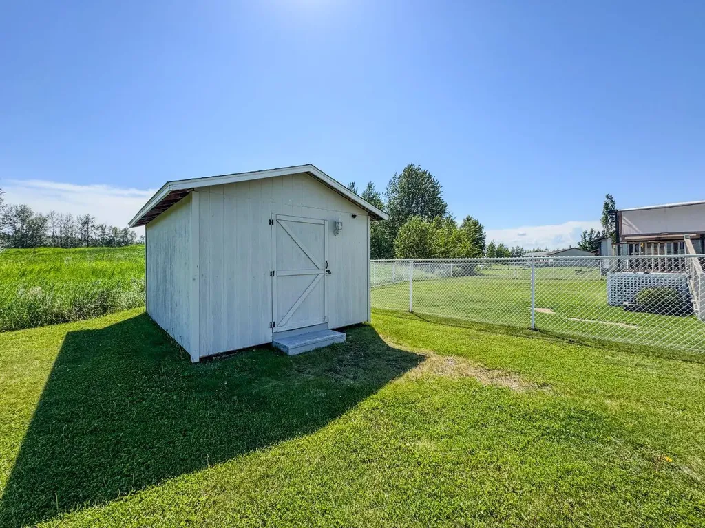 25 Keystone Place Whitecourt AB T7S0B2