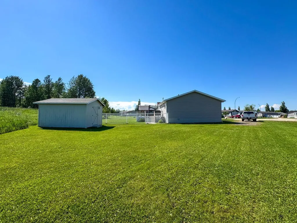 25 Keystone Place Whitecourt AB T7S0B2