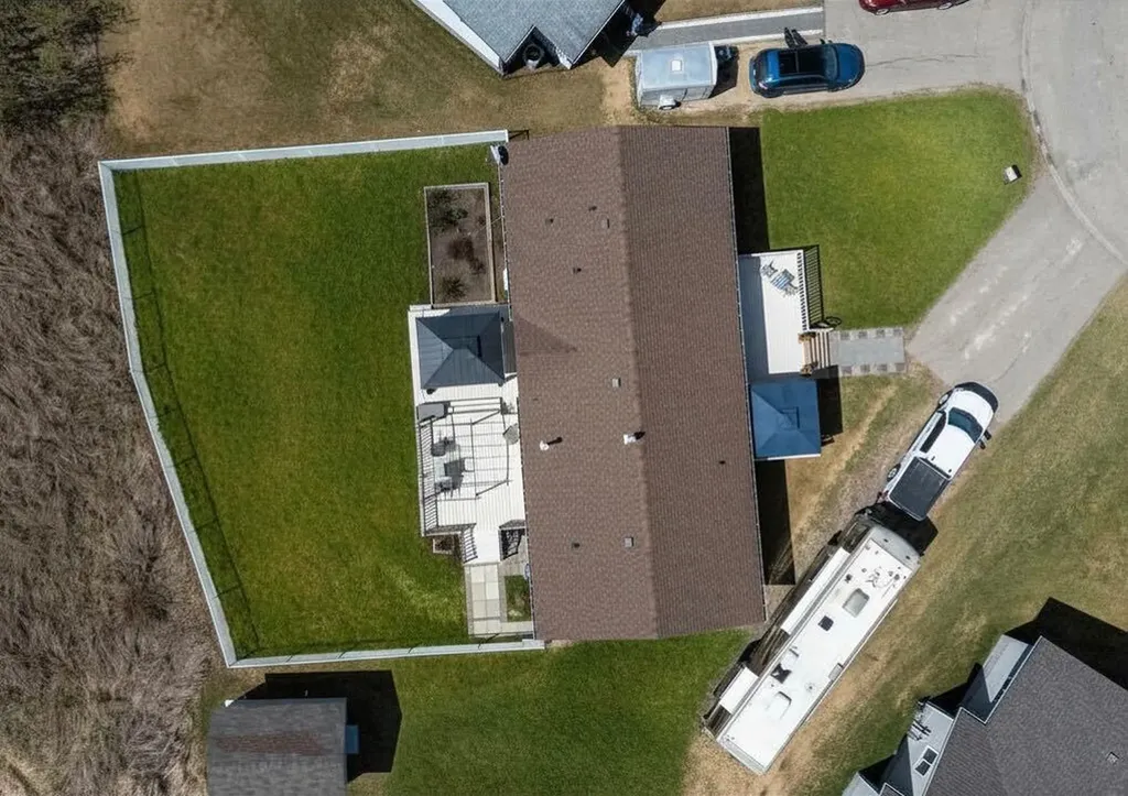 25 Keystone Place Whitecourt AB T7S0B2