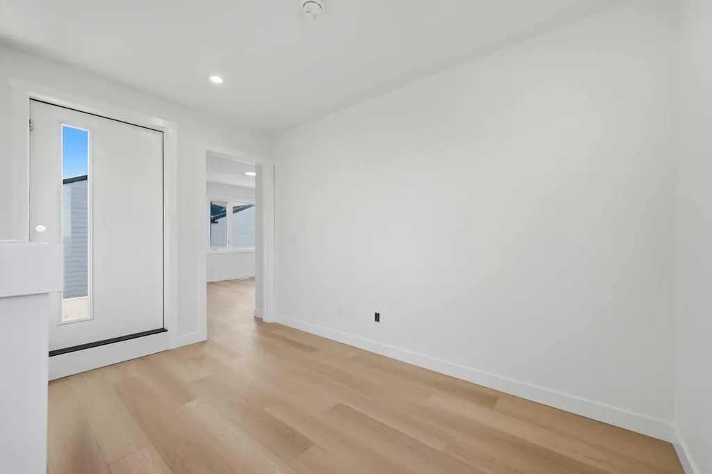 2822/2828 11 Avenue SE Calgary AB T2A0E7