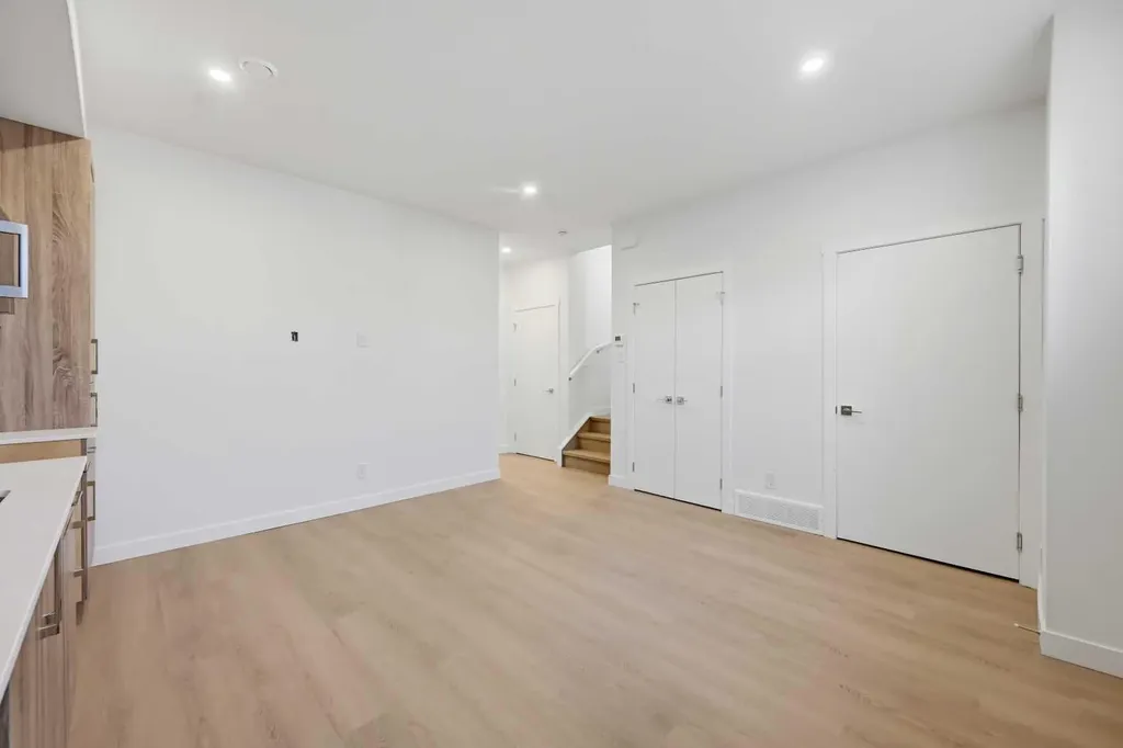 2822/2828 11 Avenue SE Calgary AB T2A0E7
