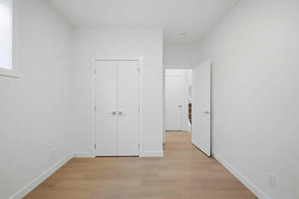 2822/2828 11 Avenue SE Calgary AB T2A0E7