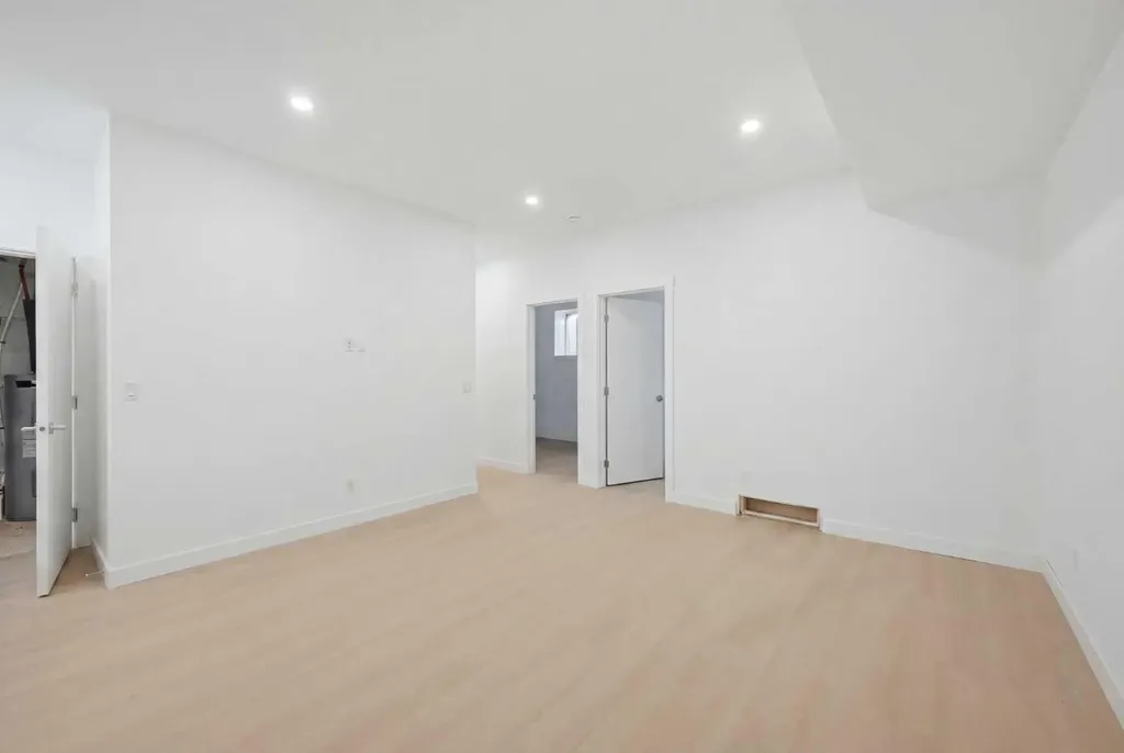 2822/2828 11 Avenue SE Calgary AB T2A0E7