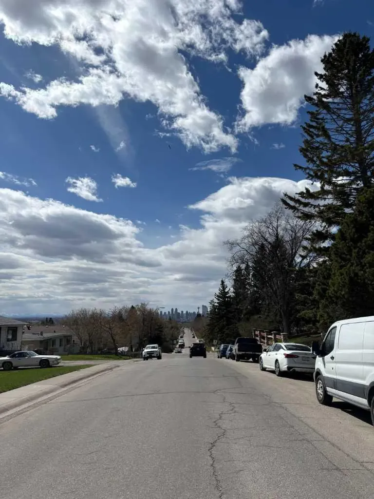 2822/2828 11 Avenue SE Calgary AB T2A0E7