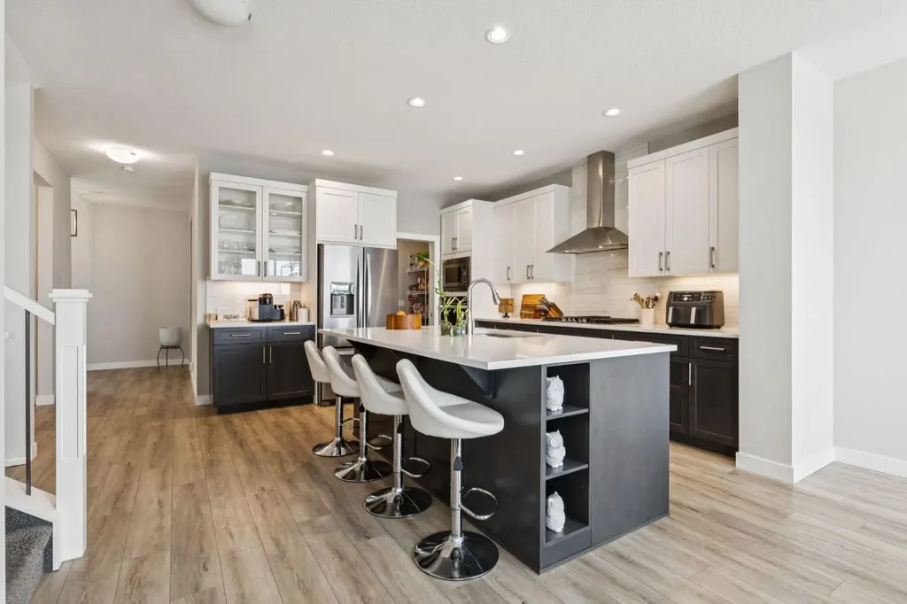415 Rivercrest Boulevard Cochrane AB T4C 2V1