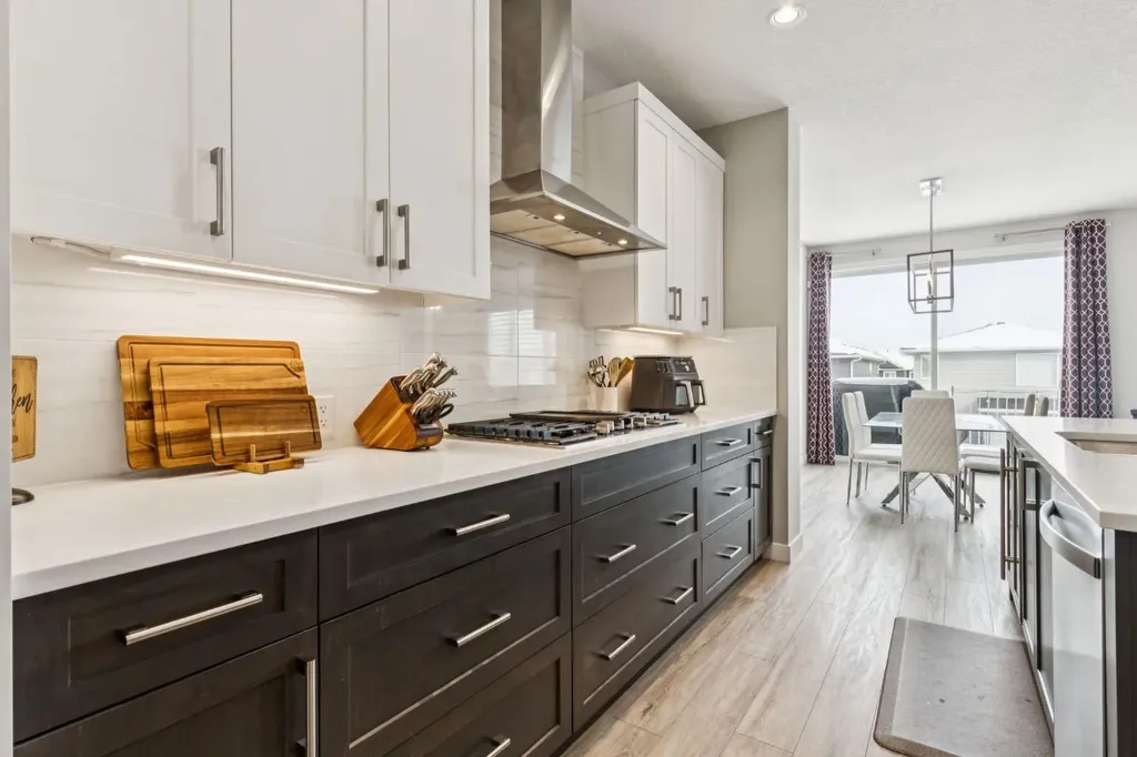 415 Rivercrest Boulevard Cochrane AB T4C 2V1