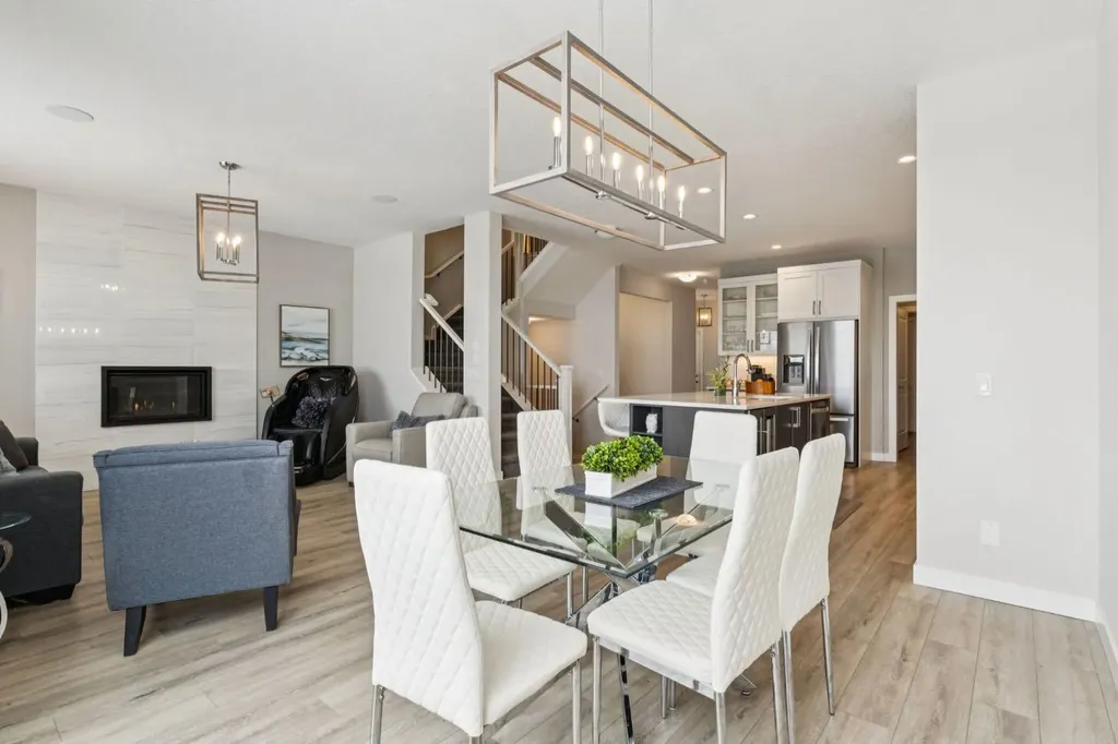 415 Rivercrest Boulevard Cochrane AB T4C 2V1