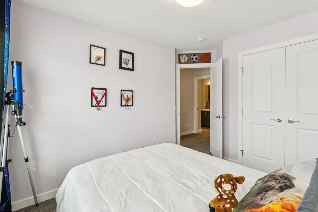 415 Rivercrest Boulevard Cochrane AB T4C 2V1