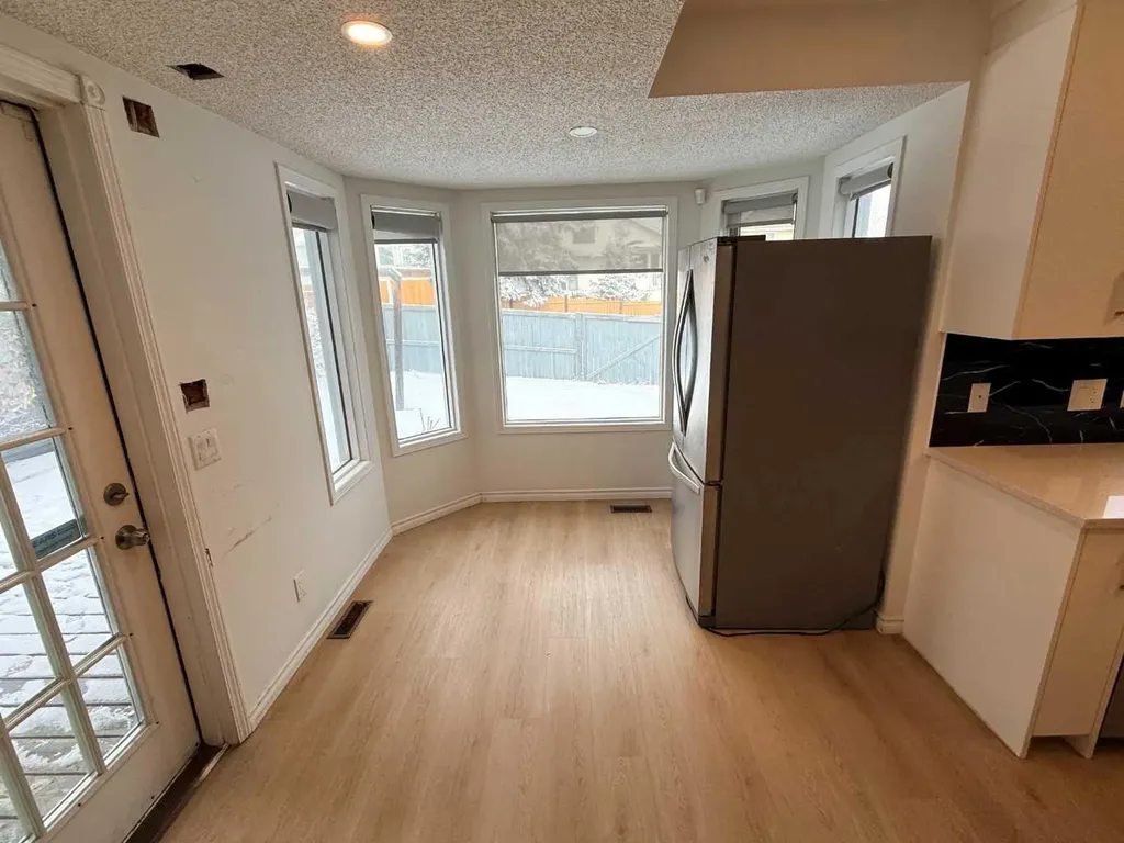 651 Macewan Drive NW Calgary AB T3K 3R1