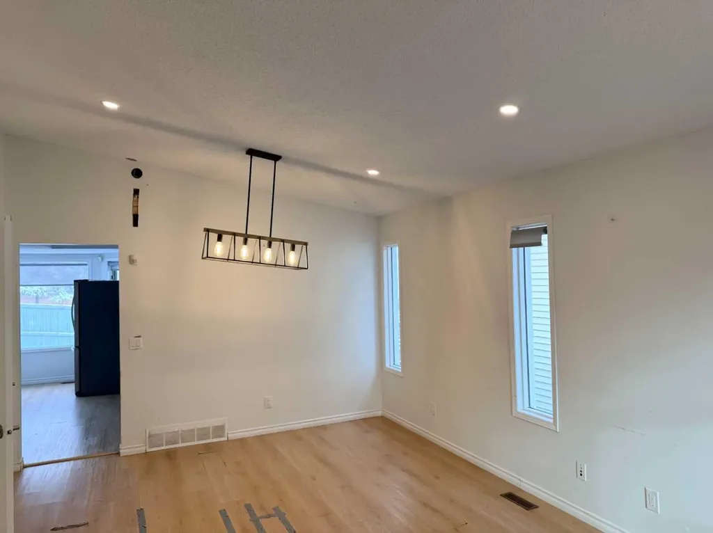 651 Macewan Drive NW Calgary AB T3K 3R1