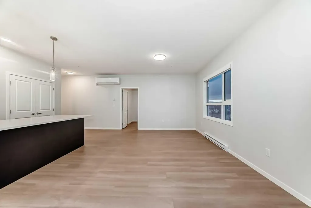 80 Carrington Plaza NW Calgary AB T3P 1X6