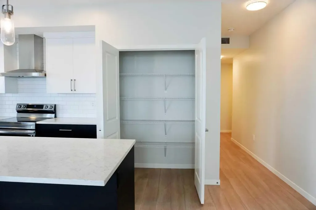 80 Carrington Plaza NW Calgary AB T3P 1X6