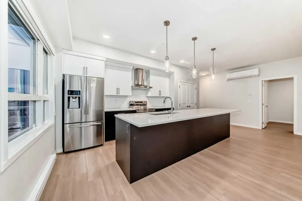 80 Carrington Plaza NW Calgary AB T3P 1X6