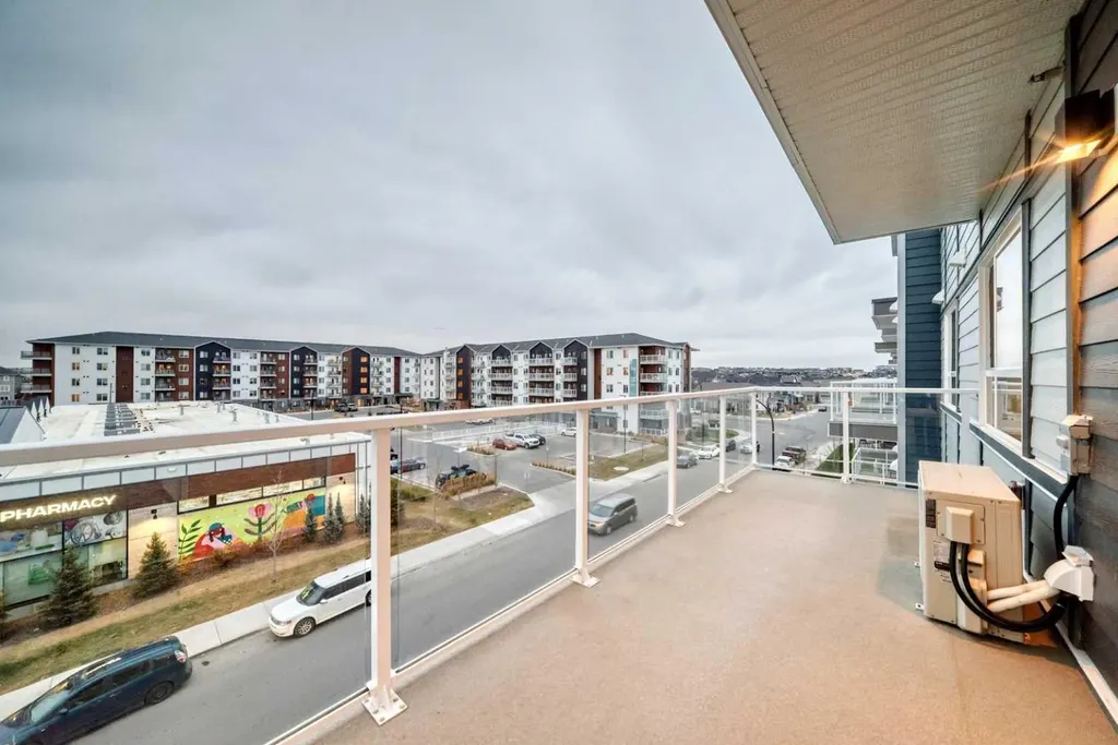 80 Carrington Plaza NW Calgary AB T3P 1X6