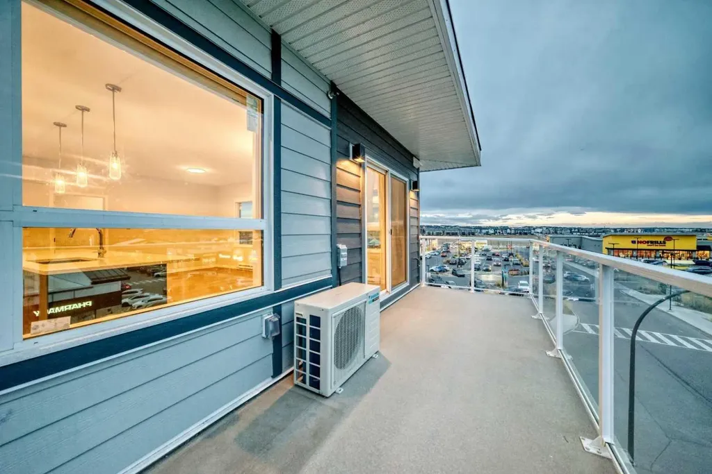 80 Carrington Plaza NW Calgary AB T3P 1X6