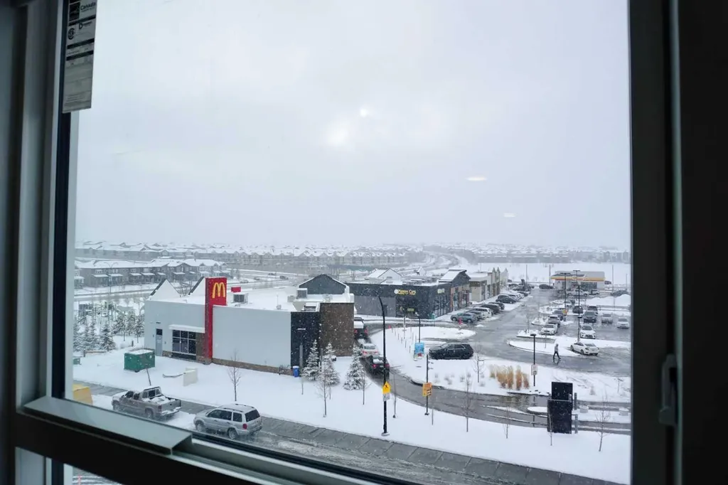 80 Carrington Plaza NW Calgary AB T3P 1X6