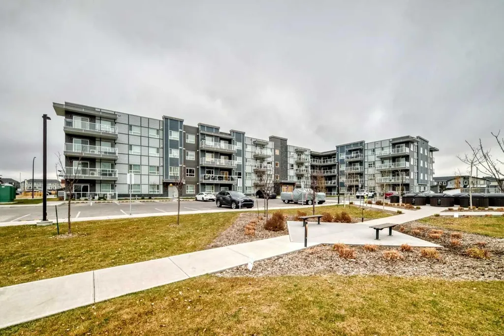 80 Carrington Plaza NW Calgary AB T3P 1X6