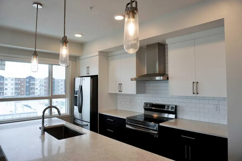 80 Carrington Plaza NW Calgary AB T3P 1X6