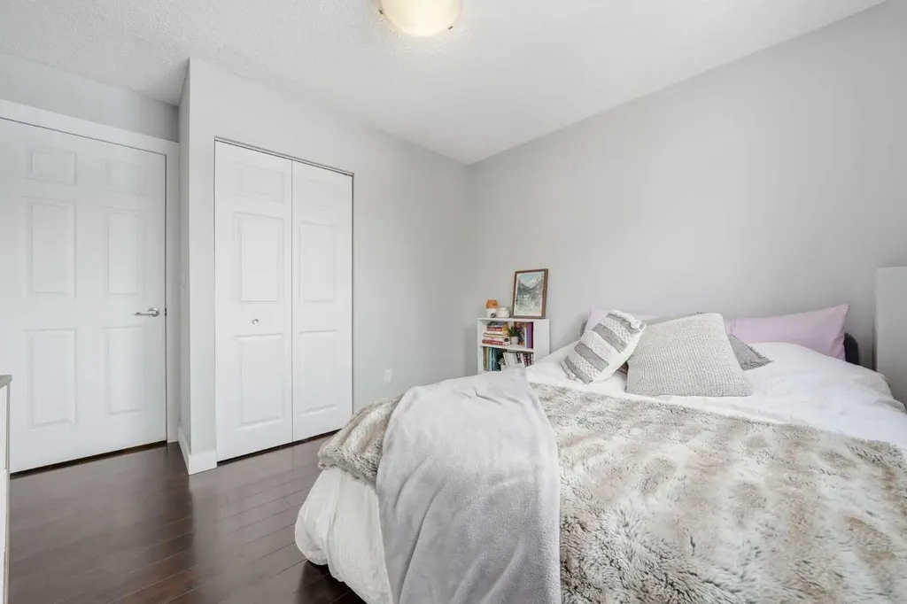 2117 16 Street SW Calgary AB T2T4E5