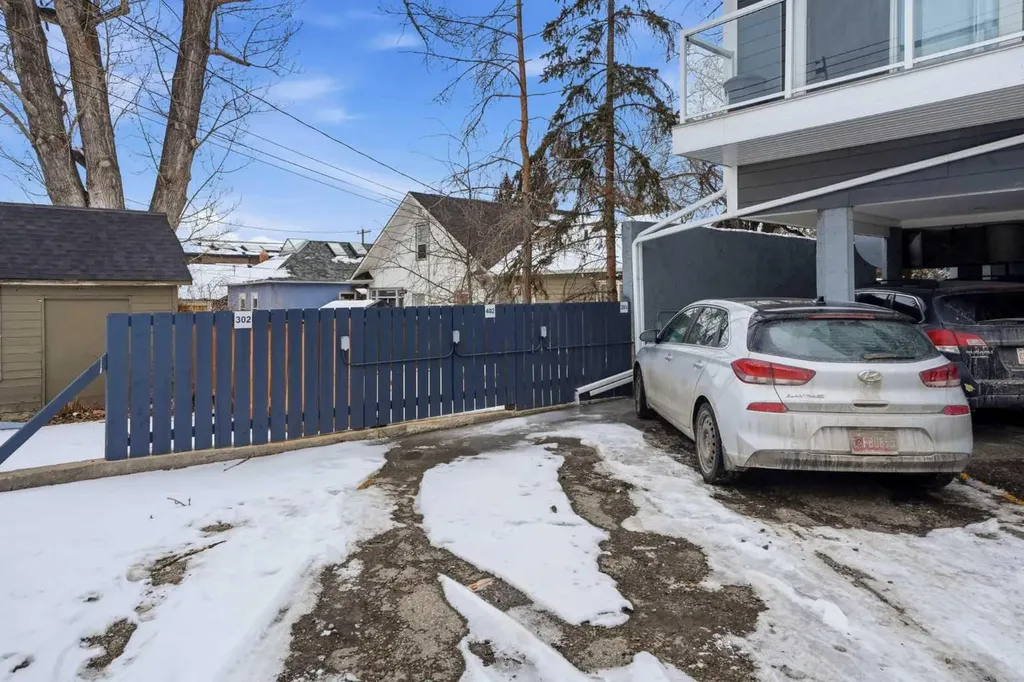 2117 16 Street SW Calgary AB T2T4E5