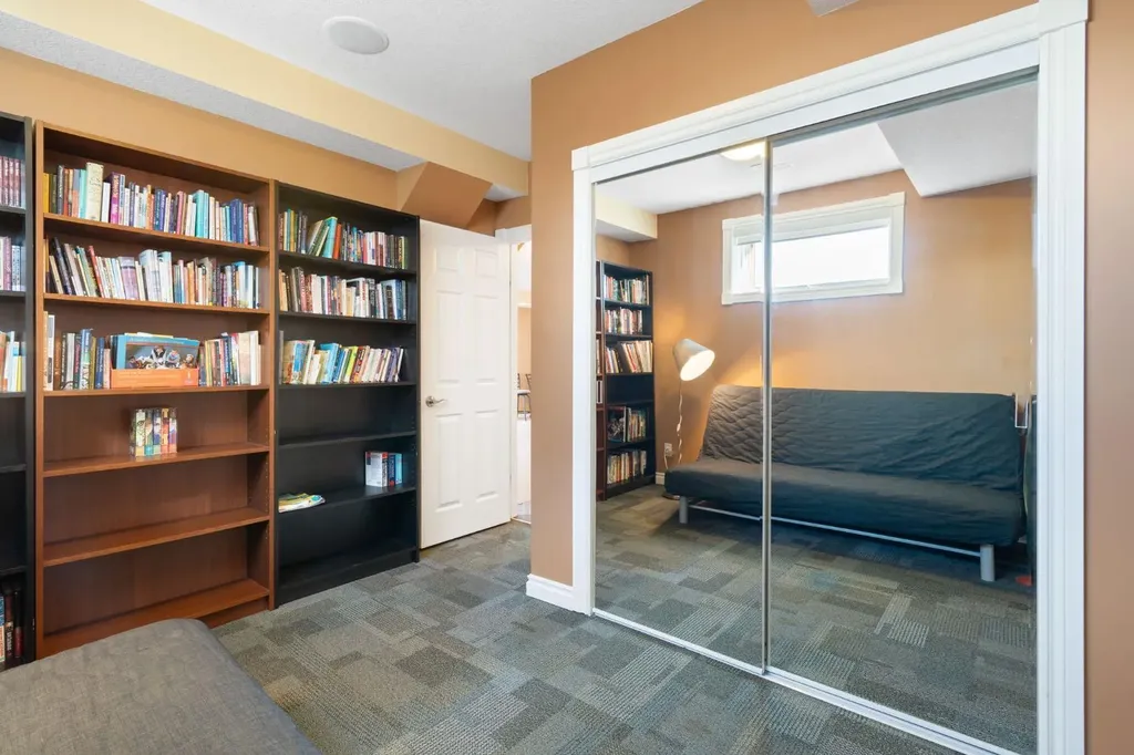 40 Arbour Estates Green NW Calgary AB T3G 4E7