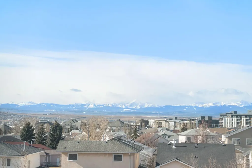 40 Arbour Estates Green NW Calgary AB T3G 4E7