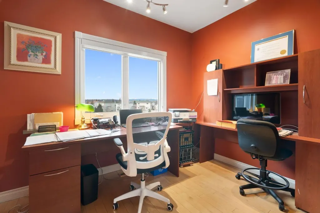 40 Arbour Estates Green NW Calgary AB T3G 4E7