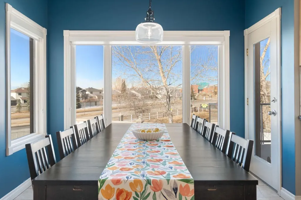 40 Arbour Estates Green NW Calgary AB T3G 4E7